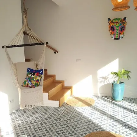 La Jaguara Artistic House In The Center Of * גדנסק