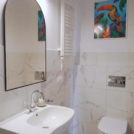 La Jaguara Artistic House In The Center Of * גדנסק