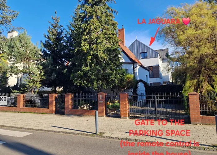 Апартаменты La Jaguara Artistic House In The Center Of